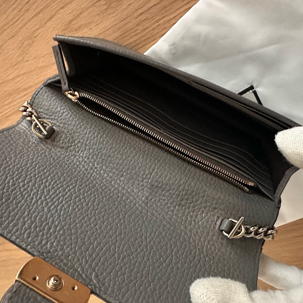 Gucci Dollar Calfskin Interlocking G Wallet On Chain with dustbag and COA - Picture 5 of 15